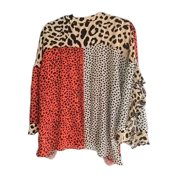 UMGEE Beige Mixed Animal Print Surplice Neck Split Sleeve Top Womans Size Large - Picture 2 of 6